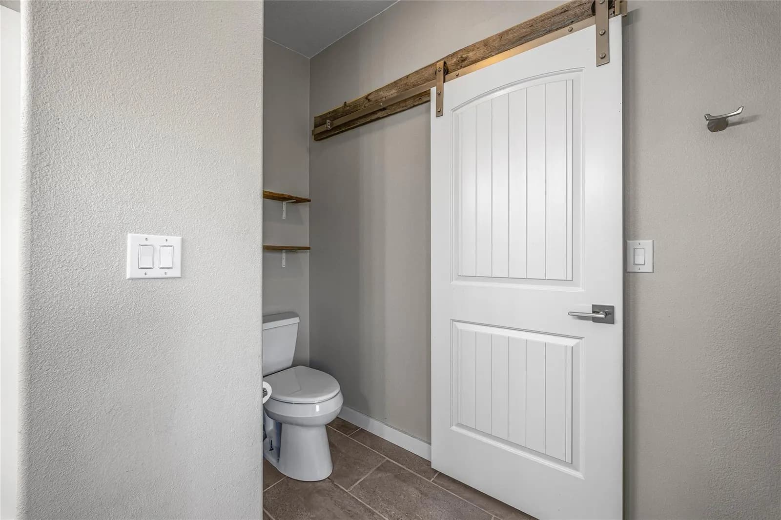 9806 Wheatgrass Lane — photo 17