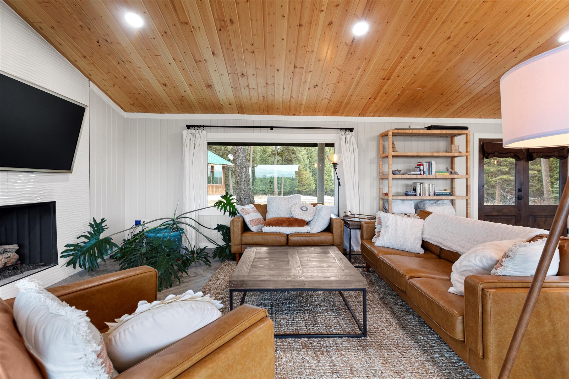 259 Swanland Drive — photo 4