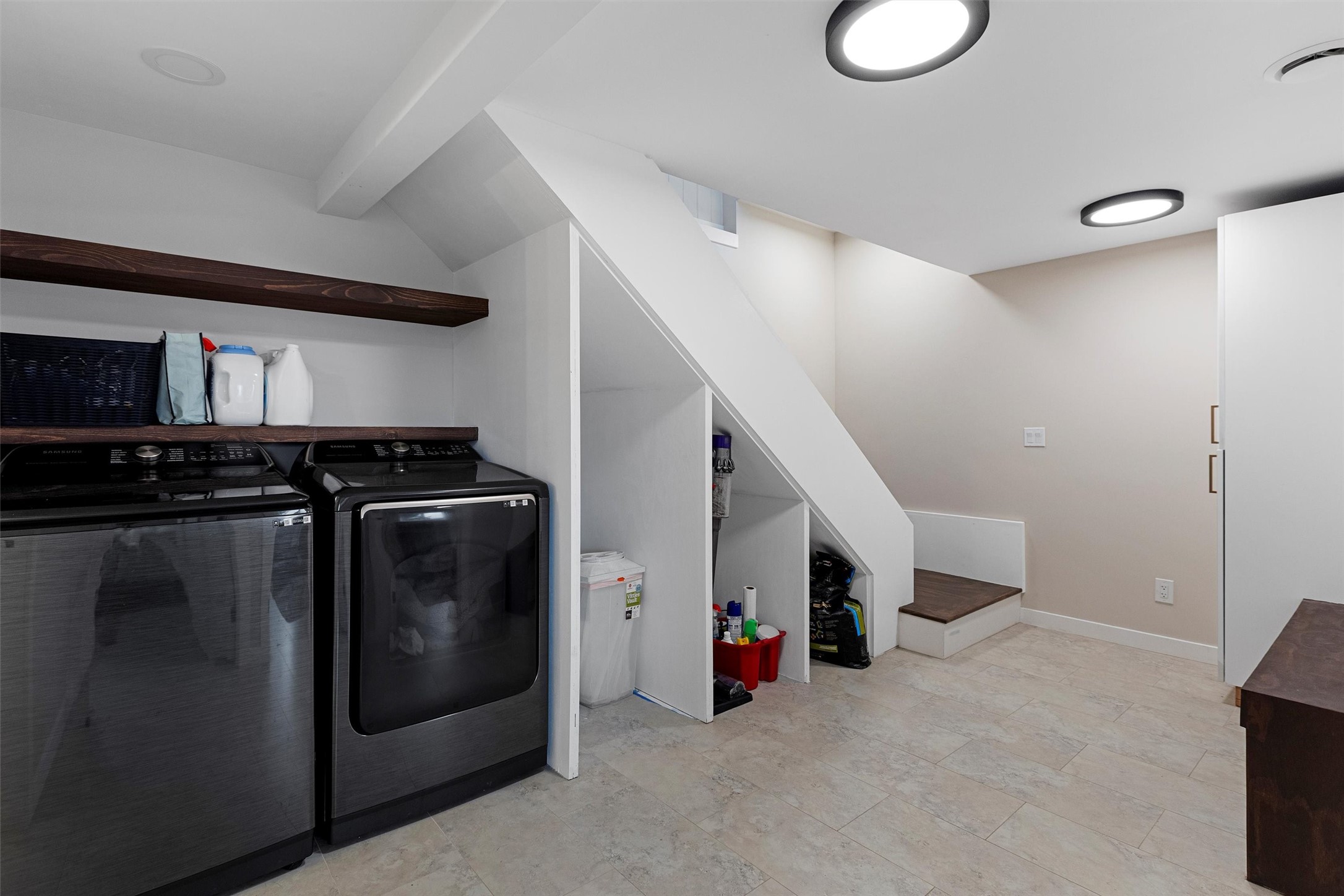 259 Swanland Drive — photo 20