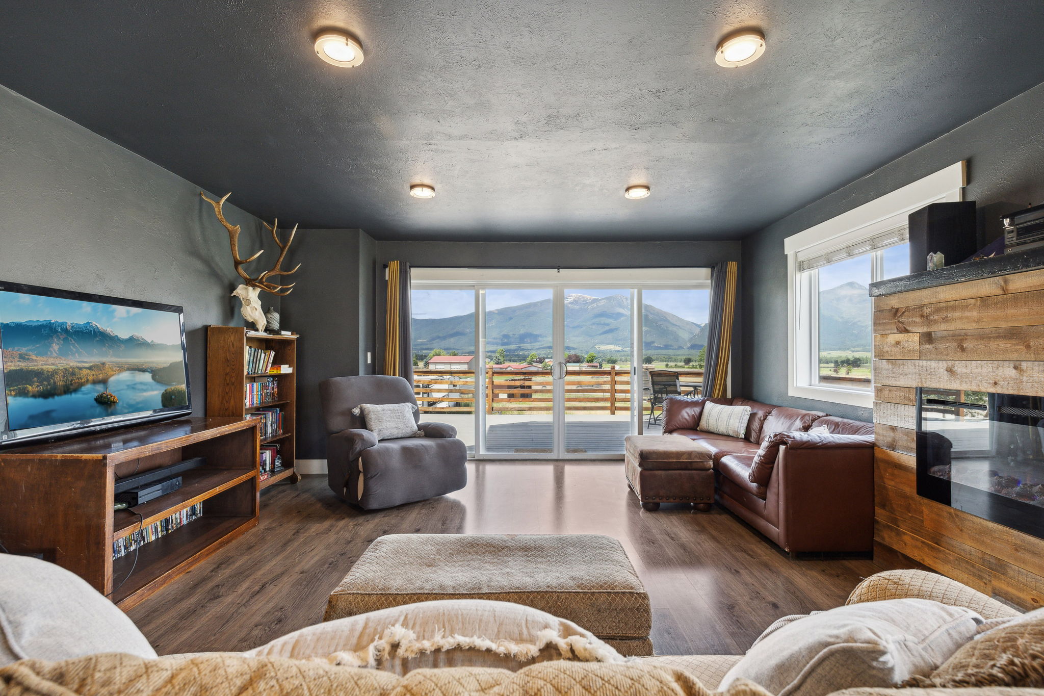 4528 Adellon Court — photo 9