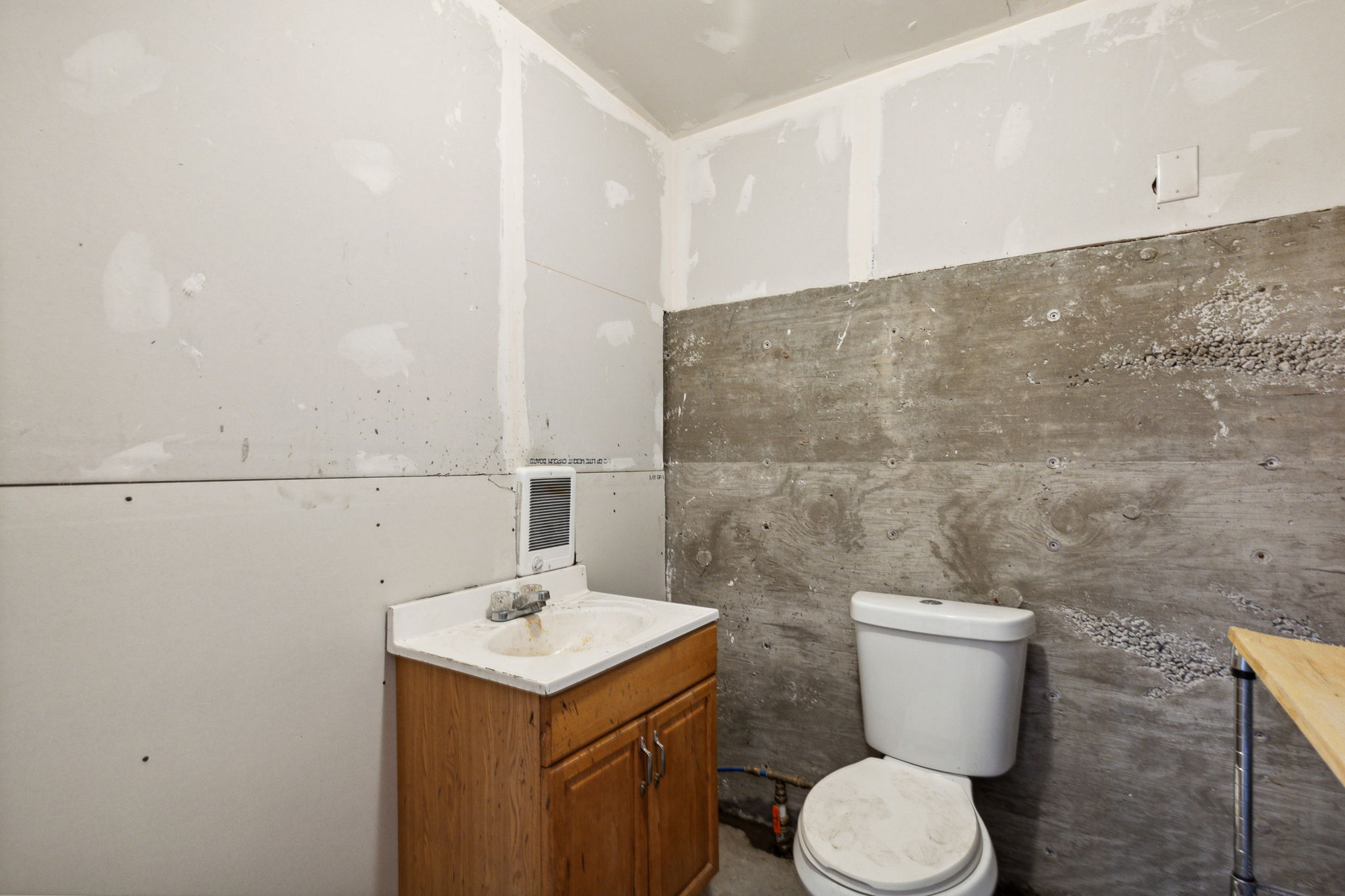 4528 Adellon Court — photo 59